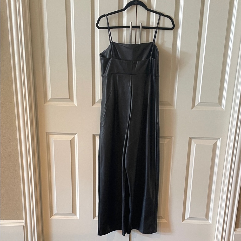 Banana Republic Vegan Leather Jumpsuit Black 10 NWT - Picture 4 of 9